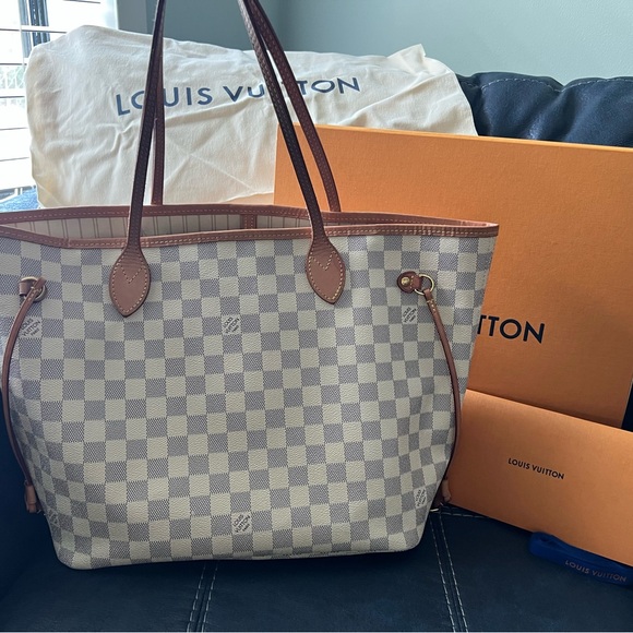 Authentic Louis Vuitton Damier Neverfull MM - Picture 1 of 10